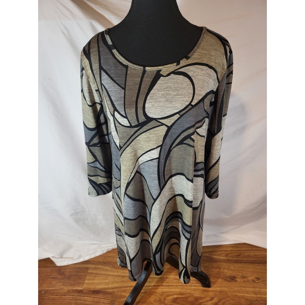 LBisse USA Gray Tone Geometric Size Large Tunic
